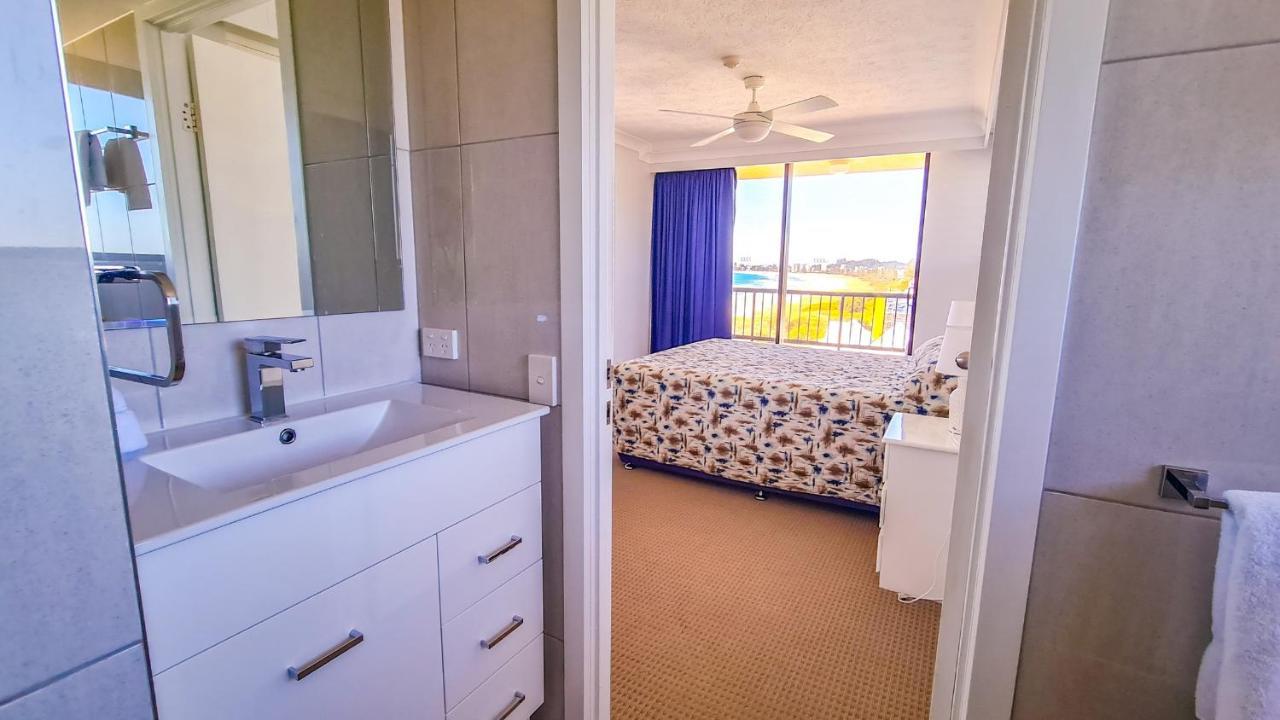 Pelican Sands Beach Resort Guldkusten Exteriör bild