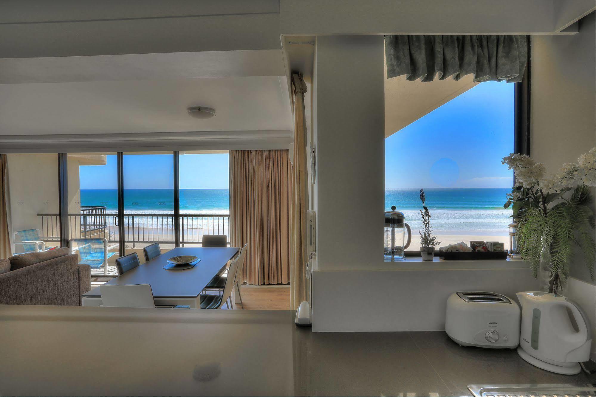 Pelican Sands Beach Resort Guldkusten Exteriör bild